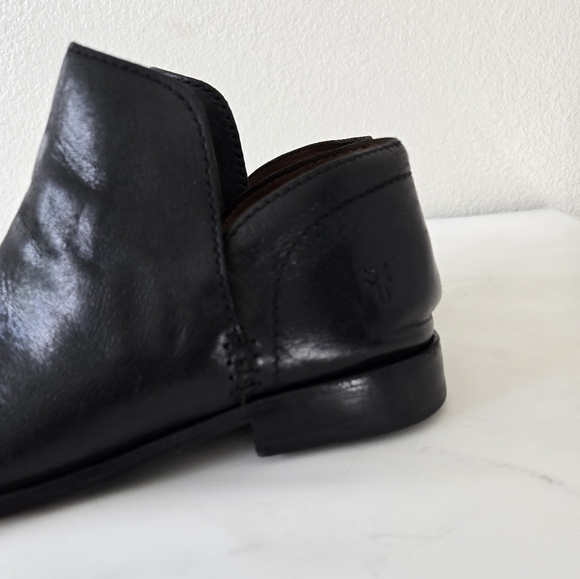 Frye Elyssa Black Leather Shootie Ankle Flat Boot Size 7.5 - Picture 3 of 16